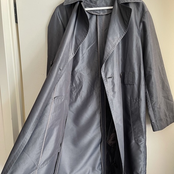 Akris Punto Lightweight Charcoal Trench Coat - Picture 3 of 6